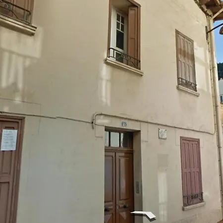 Apartment Cure Ou Avec Wifi Et Parking Et A 100m Des Thermes